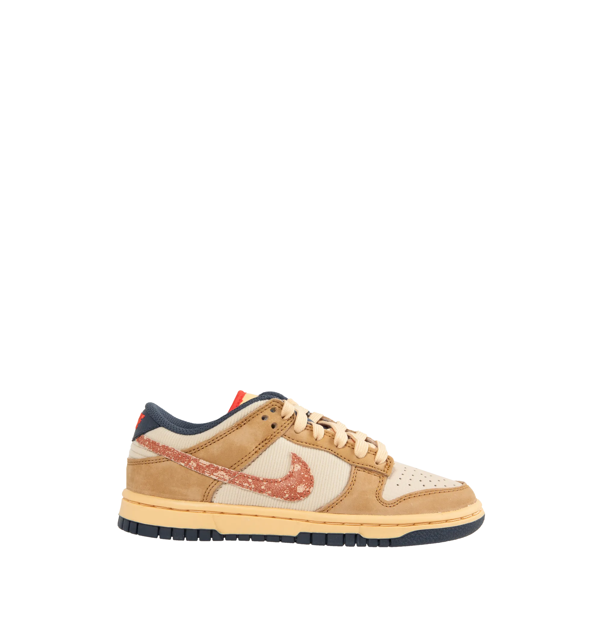 Dunk Low Retro SE Sneakers (Mens)