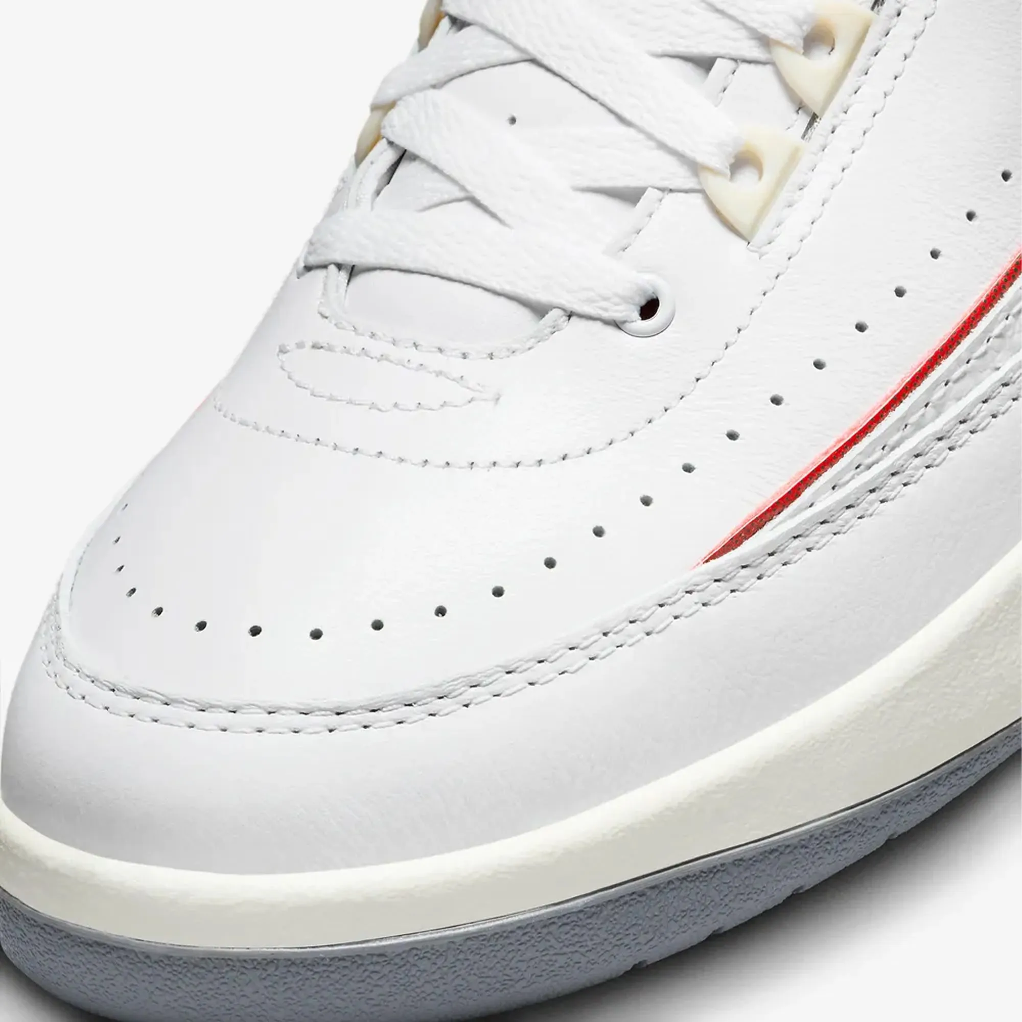 Jordan | AIR JORDAN 2 "ORIGINS"  { WHITE/FIRE RED-FIR-SAIL