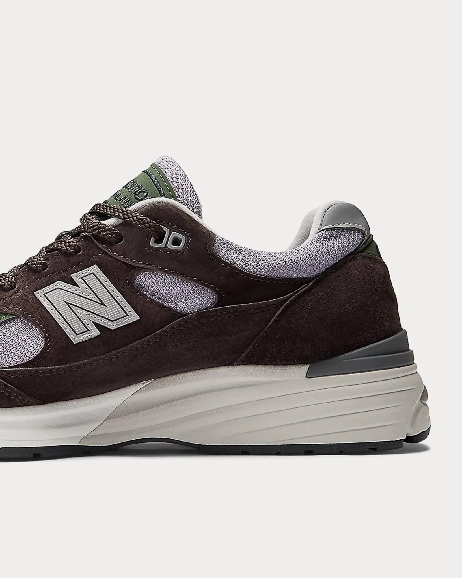 MADE in UK 991v2 Licorice / Lavender Gray / Douglas Fir Low Top Sneakers