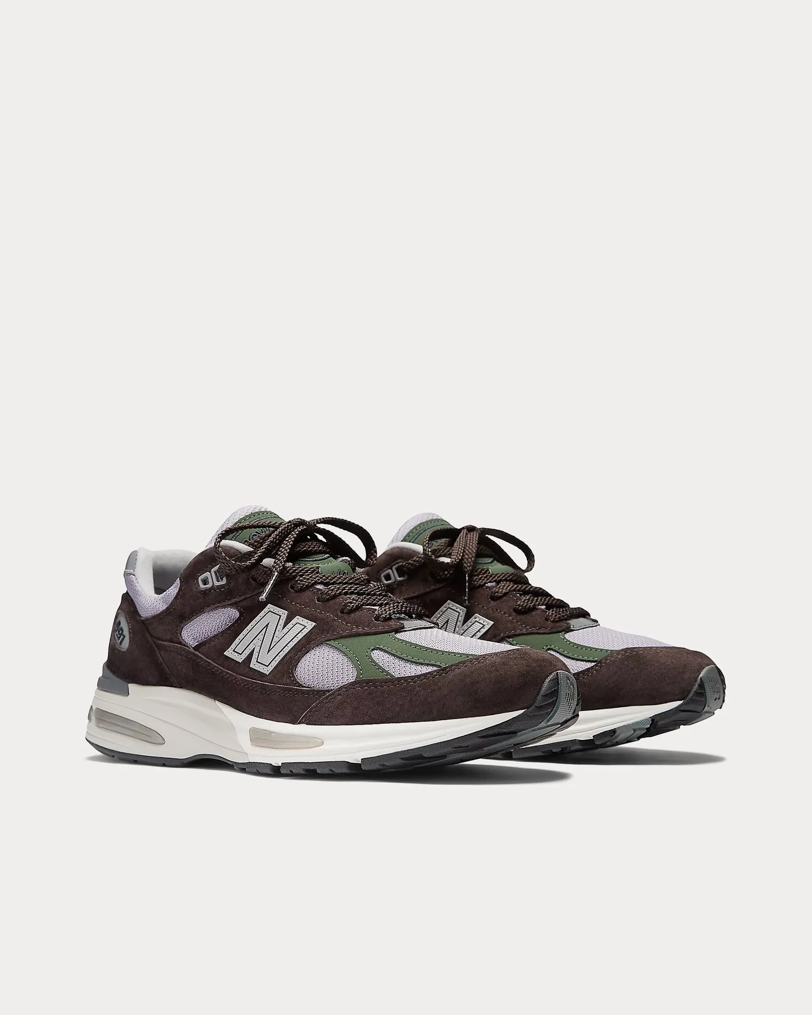MADE in UK 991v2 Licorice / Lavender Gray / Douglas Fir Low Top Sneakers