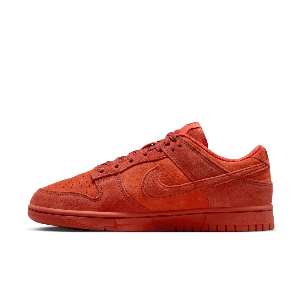 W Dunk Low SE 'Picante Red'